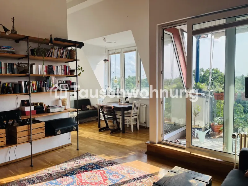 Tauschwohnung: Helle Dachgeschosswohnung am Volkspark Freidrichshain — photo 1